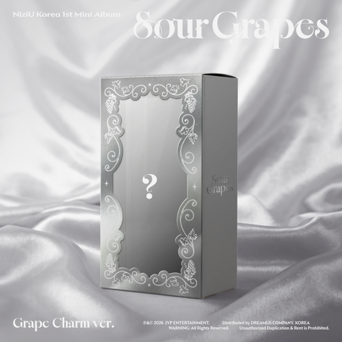 NiziU - 1st Mini Album [Sour Grapes] Grape Charm Ver.